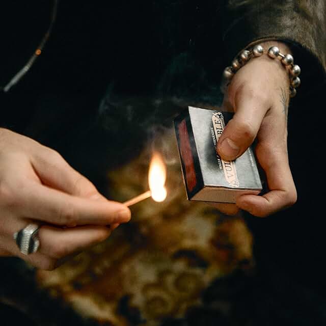 Vulnerable - Atlantic Records Spain